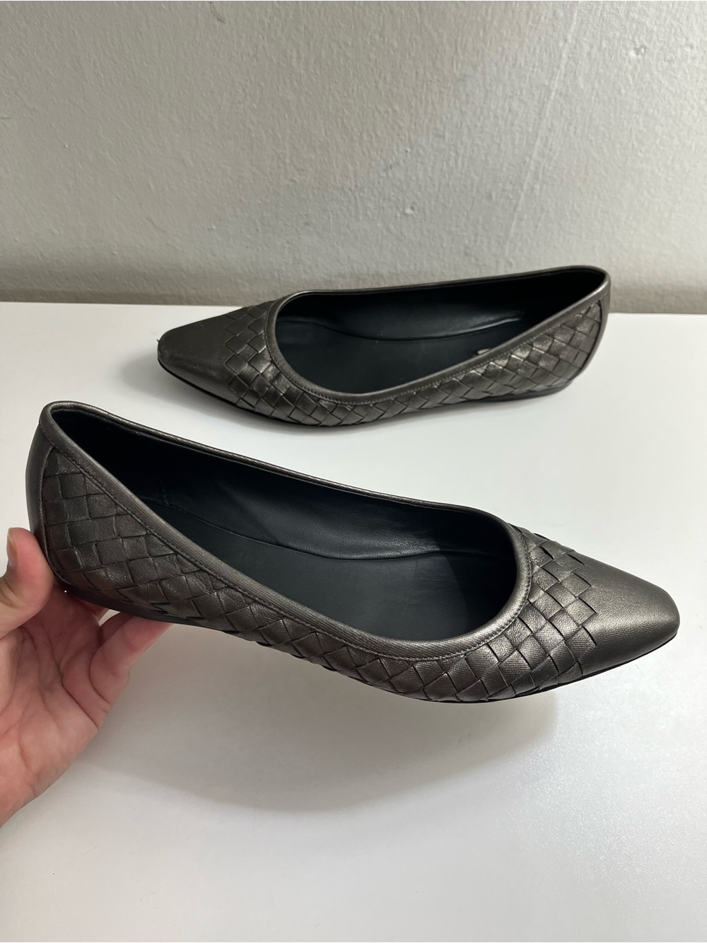 Bottega Veneta Intrecciato Woven Leather Pointed Toe Flats Size 37